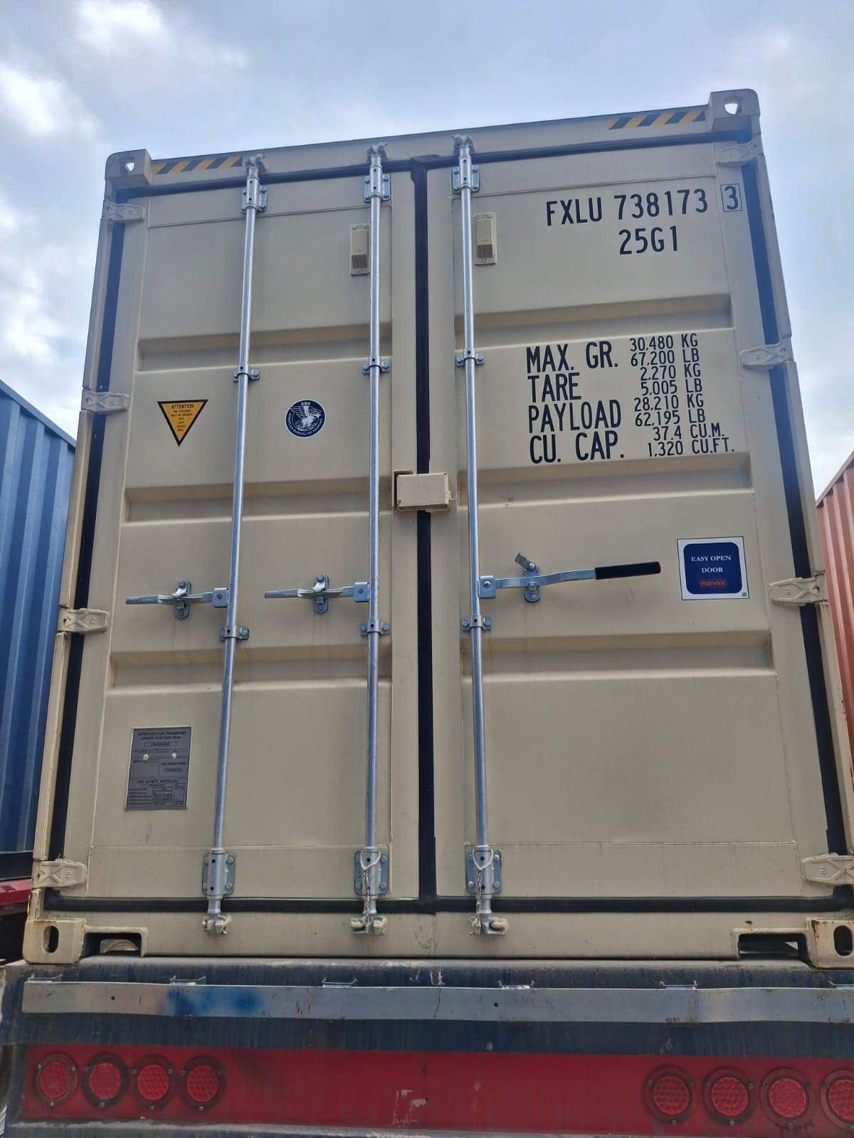FXLU738173-3-image